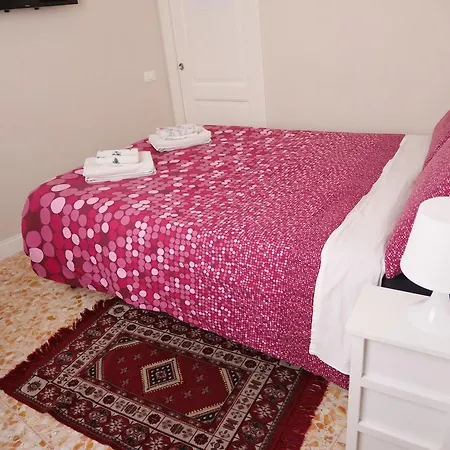 Oda ve Kahvaltı Nori Roma