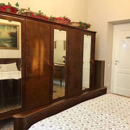 Nori Oda ve Kahvaltı Roma