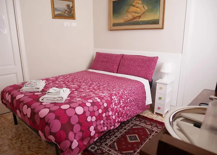 Frühstückspension Nori Rom